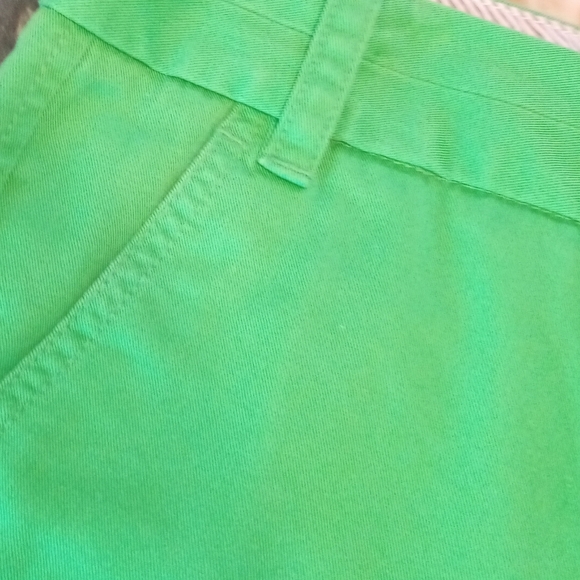 EUC J Crew Chino "Broken-In" Cotton Bermuda Shorts, Bright Green, Size 8 - Picture 6 of 7